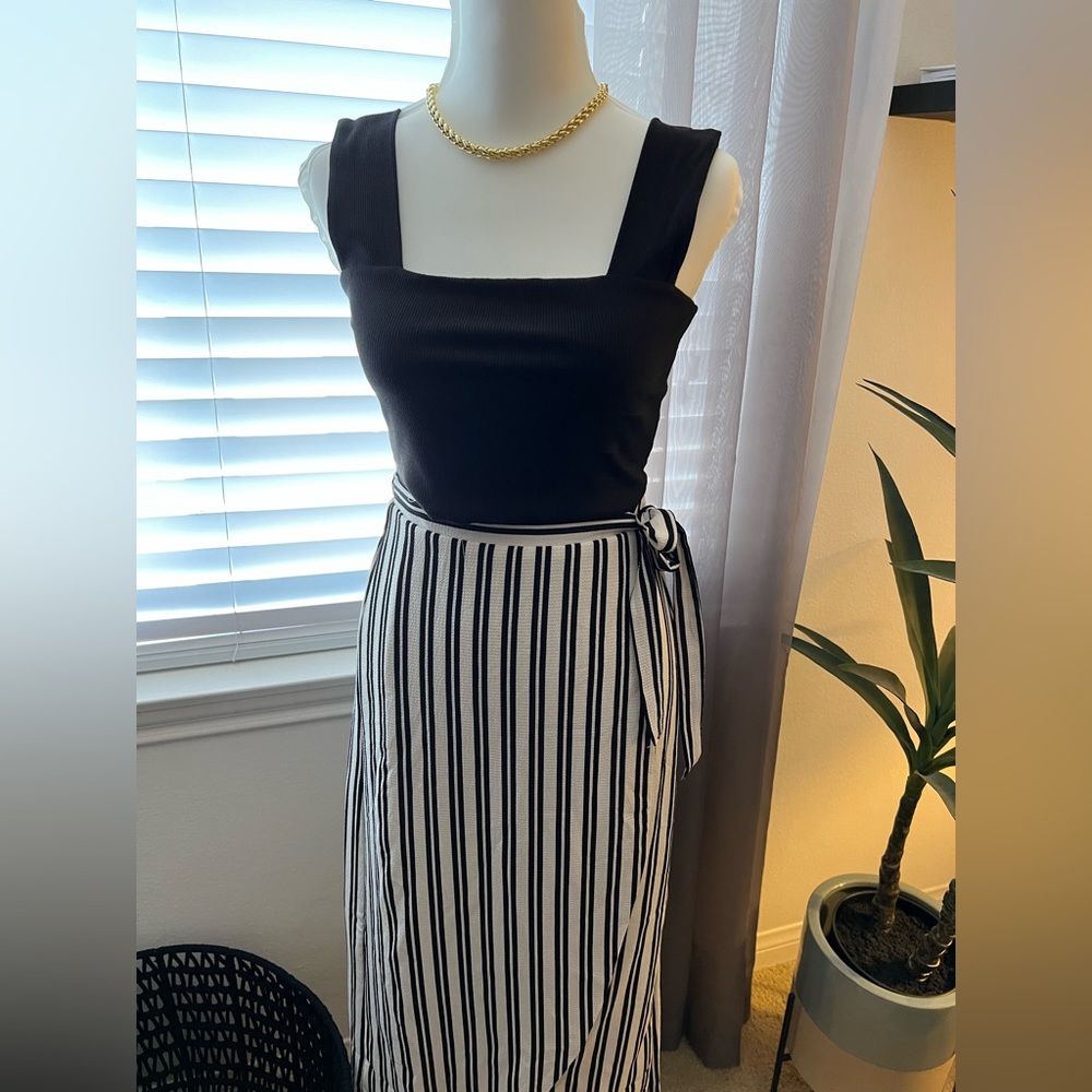 Lulus tie waist midi skirt